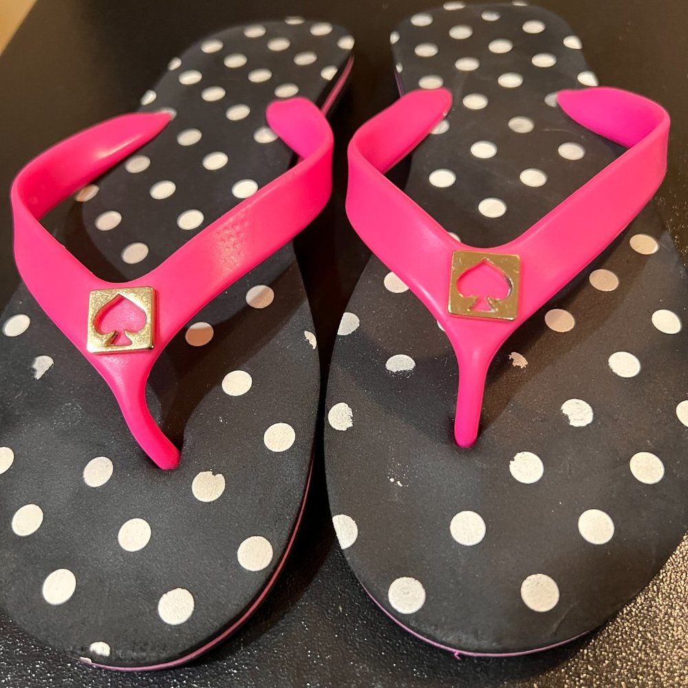 Kate Spade black /white polka dot with pink size 7/8 flip flop